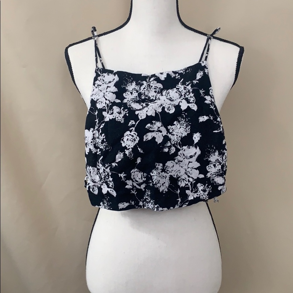 Crop top
